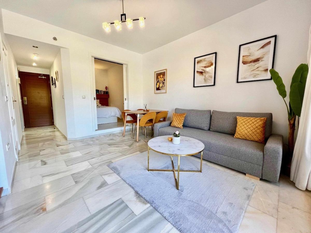 797 Holiday Rentals- Apartamento En Hotel Sunset Beach Frente Al Mar ベナルマデナ エクステリア 写真