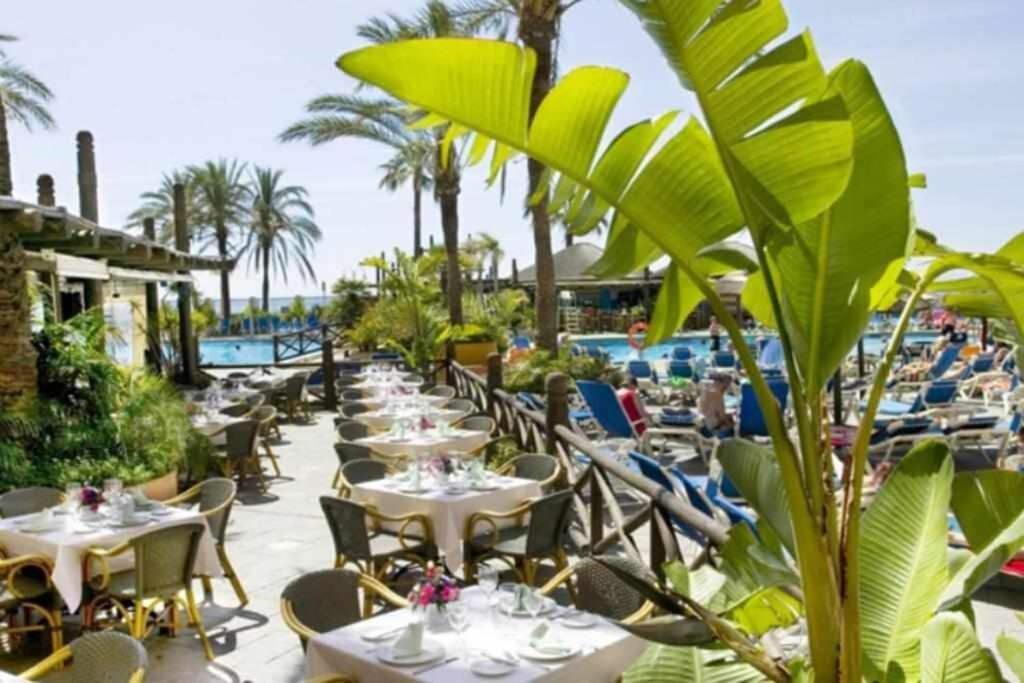 797 Holiday Rentals- Apartamento En Hotel Sunset Beach Frente Al Mar ベナルマデナ エクステリア 写真