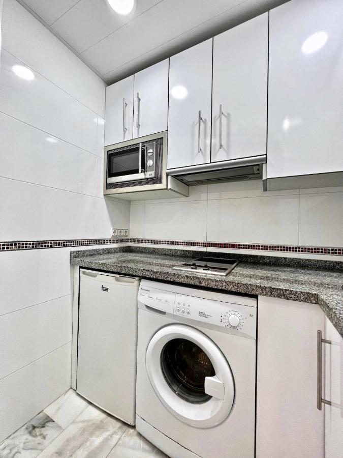 797 Holiday Rentals- Apartamento En Hotel Sunset Beach Frente Al Mar ベナルマデナ エクステリア 写真