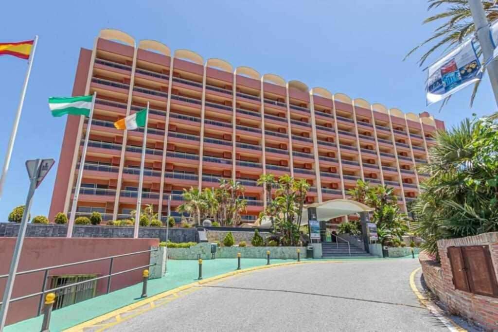 797 Holiday Rentals- Apartamento En Hotel Sunset Beach Frente Al Mar ベナルマデナ エクステリア 写真