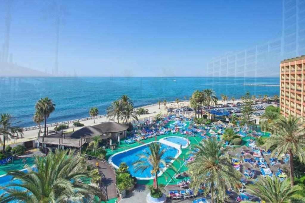 797 Holiday Rentals- Apartamento En Hotel Sunset Beach Frente Al Mar ベナルマデナ エクステリア 写真